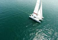 trimarano vela yachting